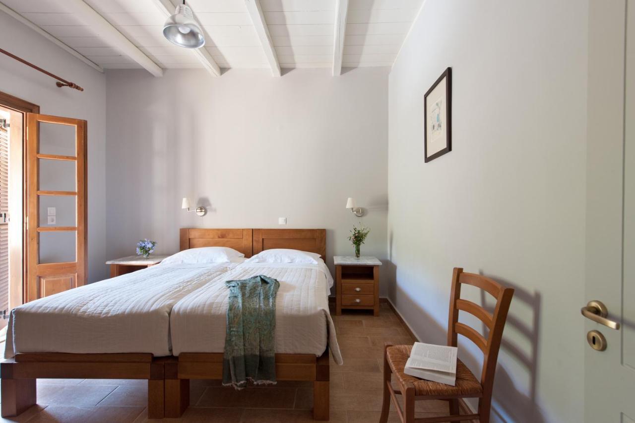 Kalamitsi Hotel Kardhamili Buitenkant foto
