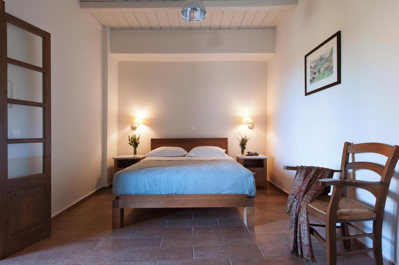 Kalamitsi Hotel Kardhamili Buitenkant foto