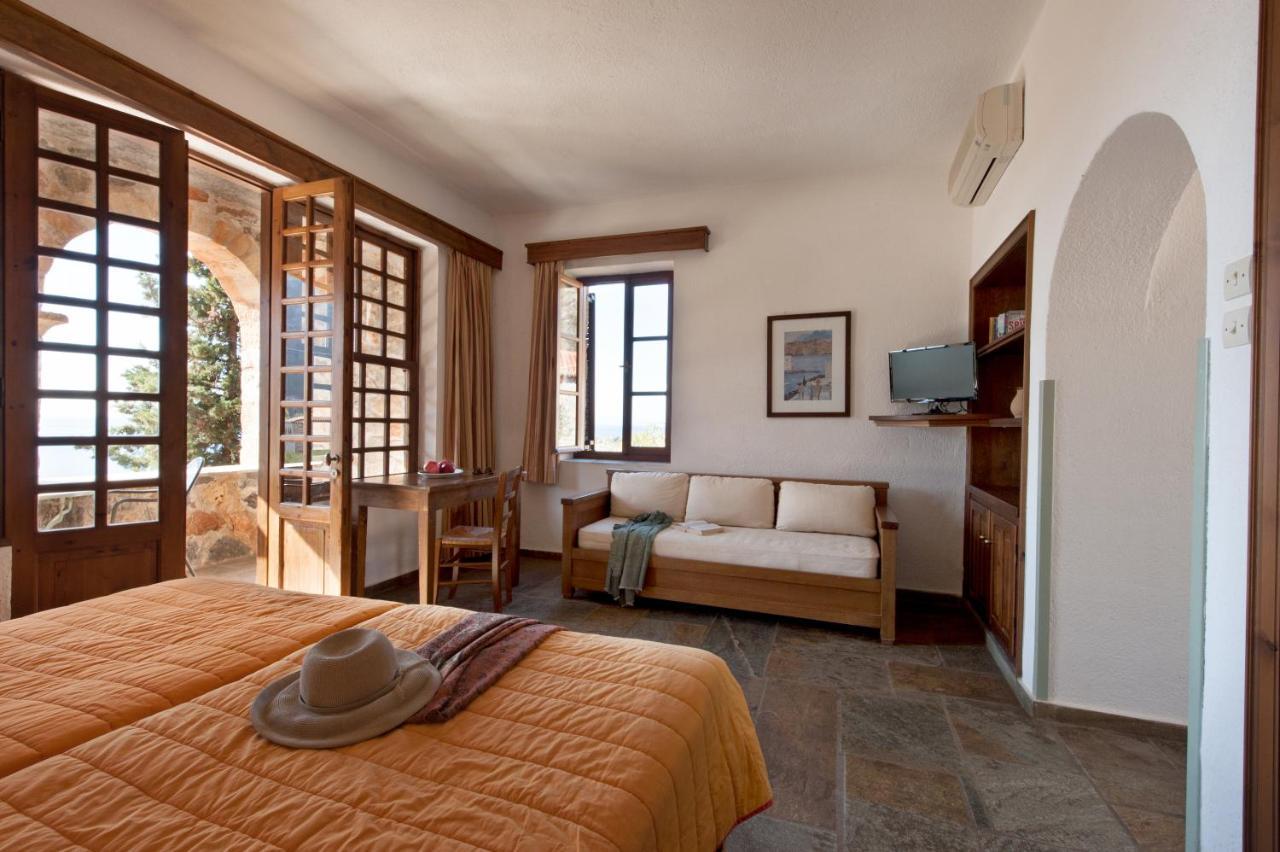 Kalamitsi Hotel Kardhamili Buitenkant foto